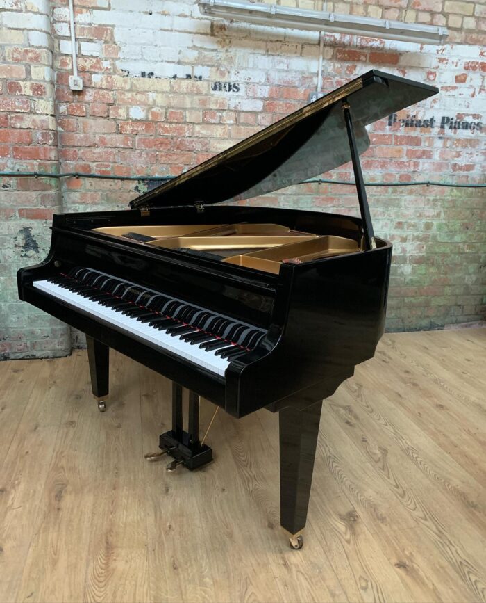 Zimmermann Baby Grand Piano | Polished Ebony Polyester